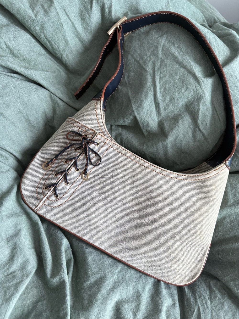 Salvatore Ferragamo Light Blue Beige and Navy Logo-Lined Shoulder Bag - Picture 2 of 7